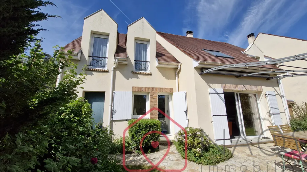 Maison 6 pièces à VAUHALLAN