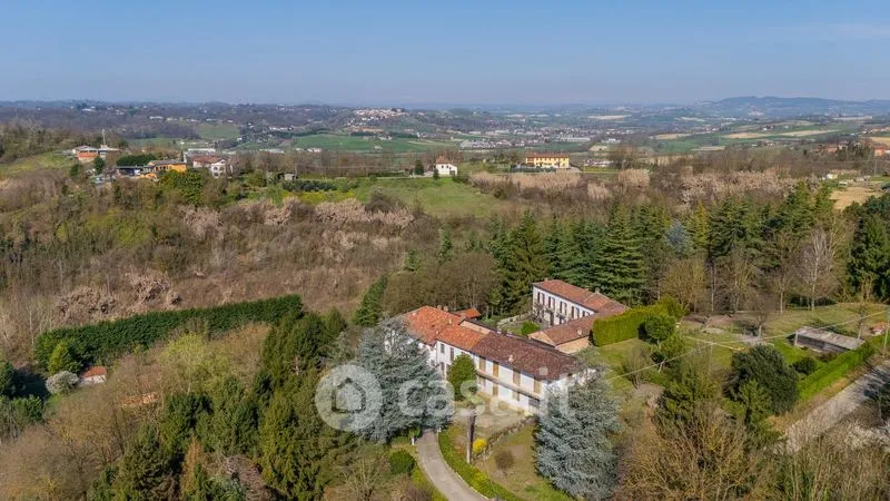 Vue aérienne - Historic Estate with Panoramic Views in Portacomaro
