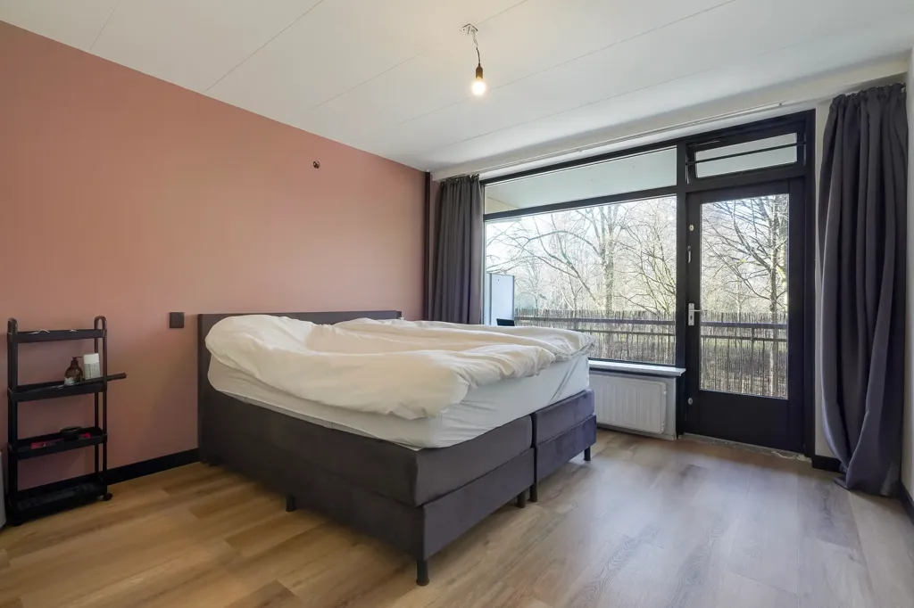 Chambres - 5-Bedroom Gallery Flat with Balcony in Leidschendam