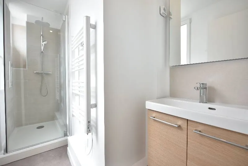 Vannitoad - Renovated 2-Bedroom Apartment in Cherbourg