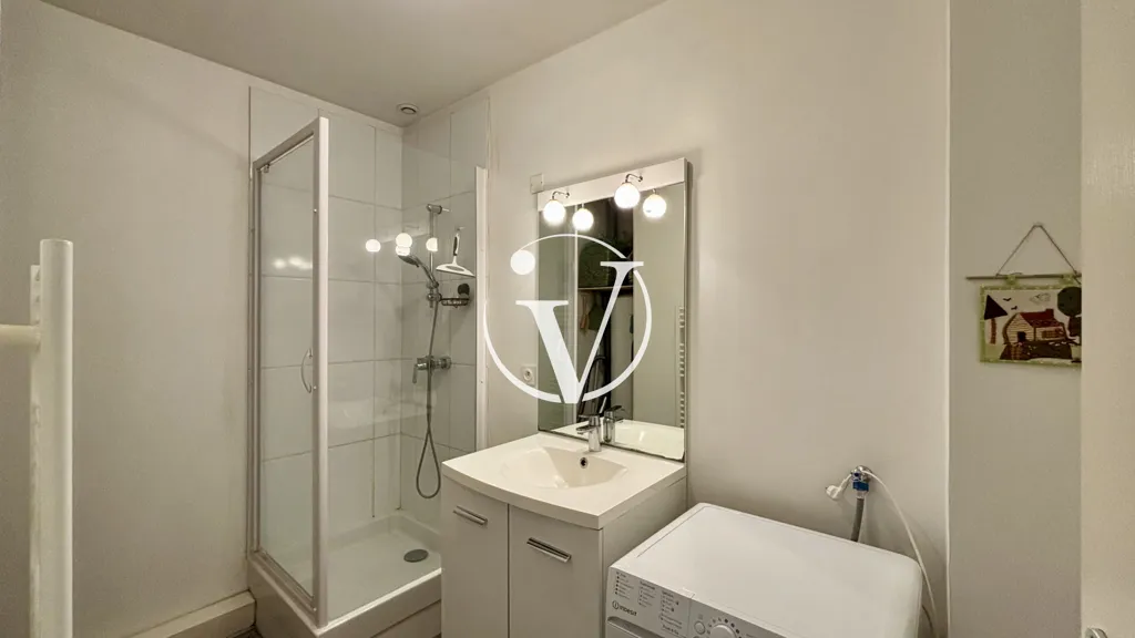 Salles de bain - Studio Spacieux Centre Ville à Vendôme