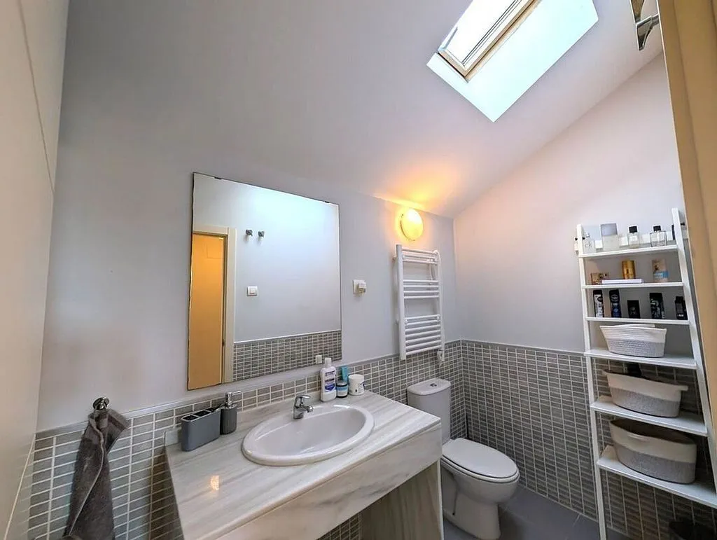 Vannitoad - Luxury Loft with Pool in La Alcaidesa