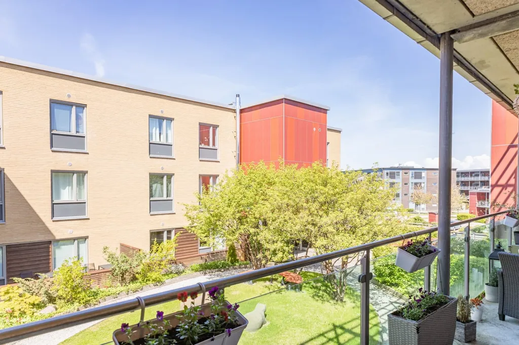 Balcony - Apartment with Generous Balcony in Limhamn Bunkeflostrand