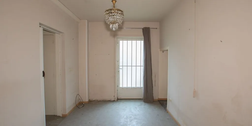 Entrée - Pand à Rénover avec Atelier à Zomergem