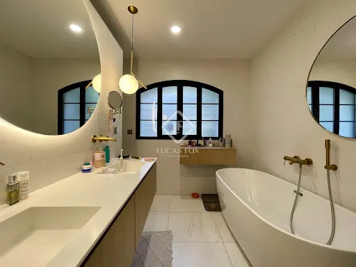 Salles de bain - Villa Rénovée avec Piscine aux Acreaux de Montpellier