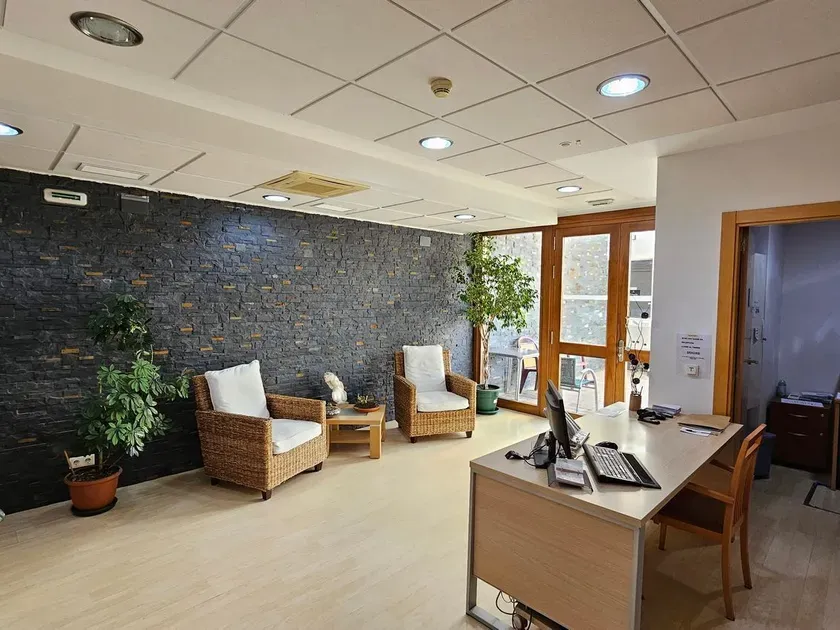 Office - Hotel with Bar-Restaurant near Corella Centre