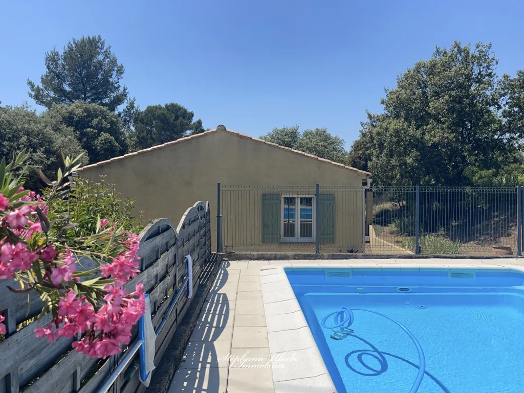 Piscine - Maison de Plain Pied avec Piscine à Rians