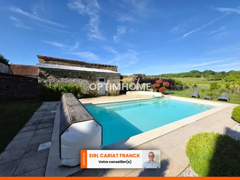 Piscine - Longère Rénovée avec Piscine et Jardin à Marsac