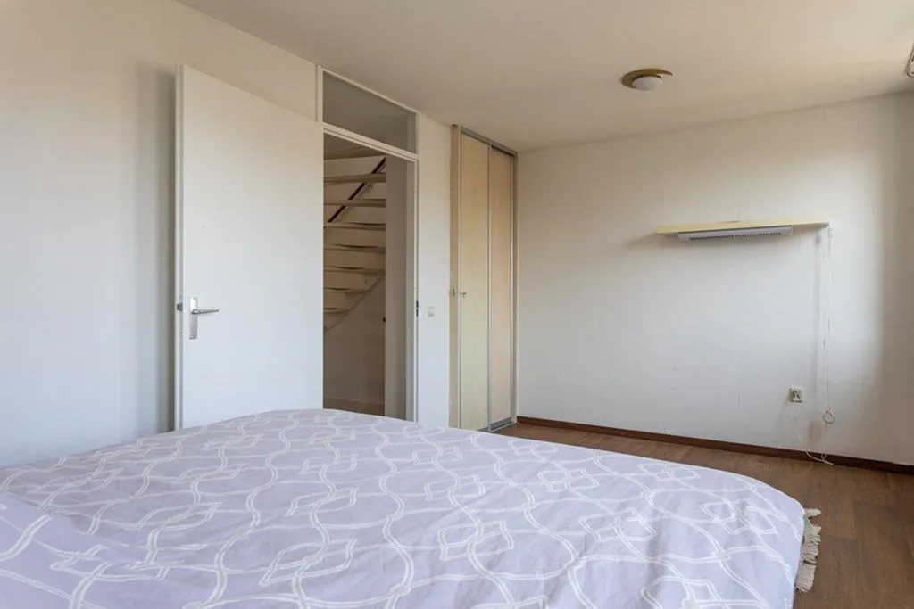 Chambres - Three-Bedroom Tussenwoning with Garden in Rijswijk