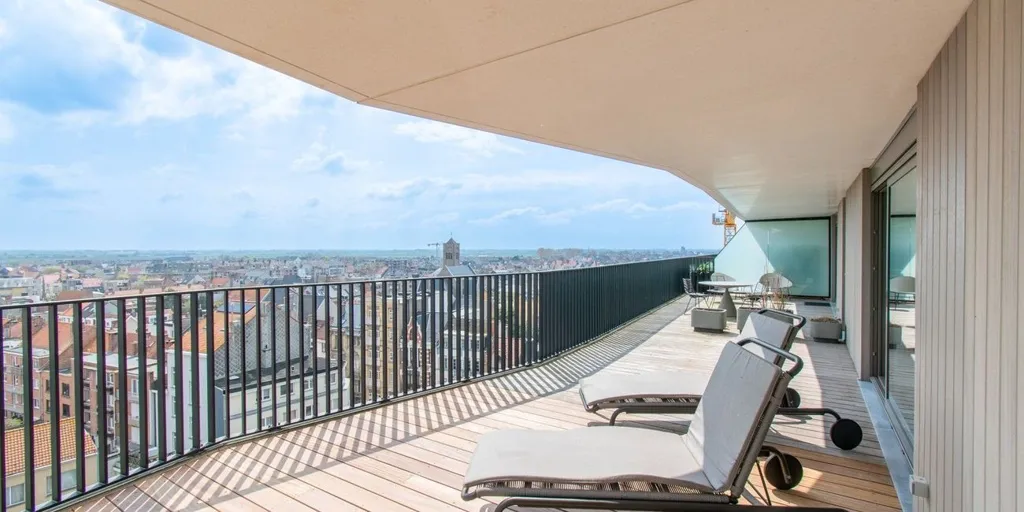 Rõdu - Penthouse with Sea View in Mariakerke