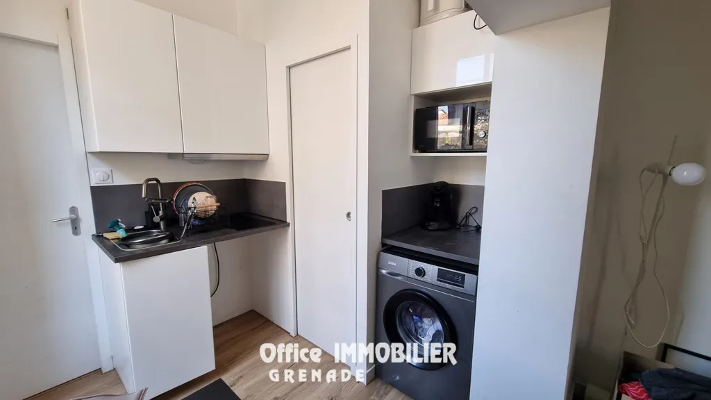 Kitchen - Refurbished 2-Bedroom Apartment in Grenade