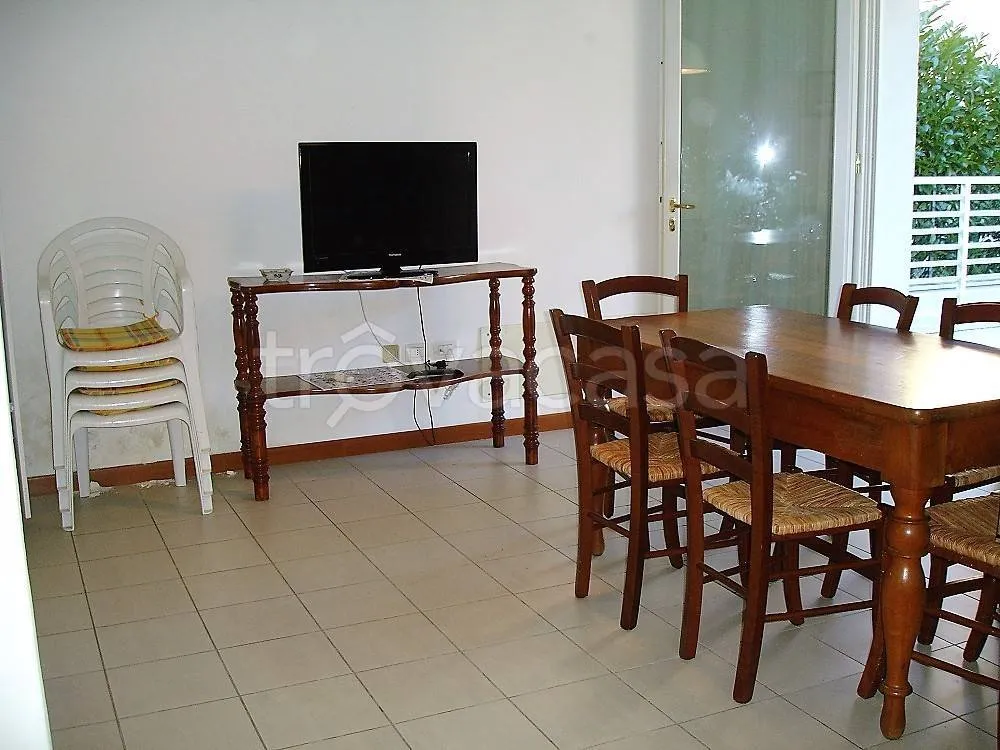 Salle à manger - Trilocale with Private Garden in Cervia