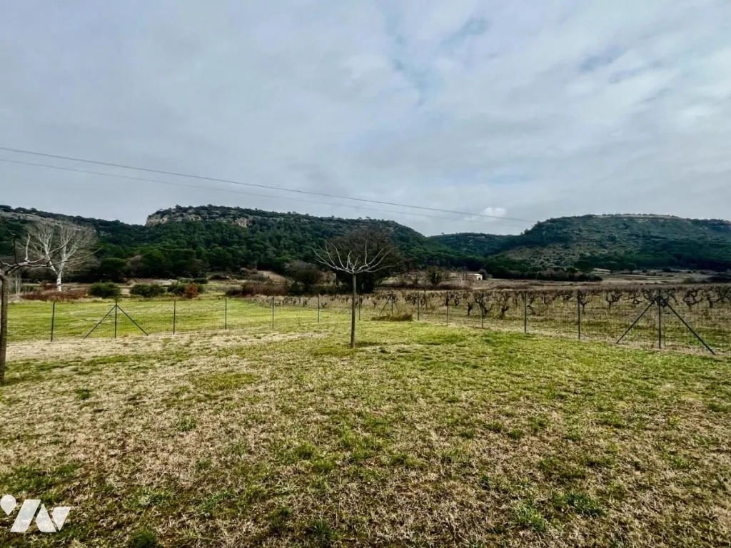Aed - Contemporary Villa with Garden in Chusclan