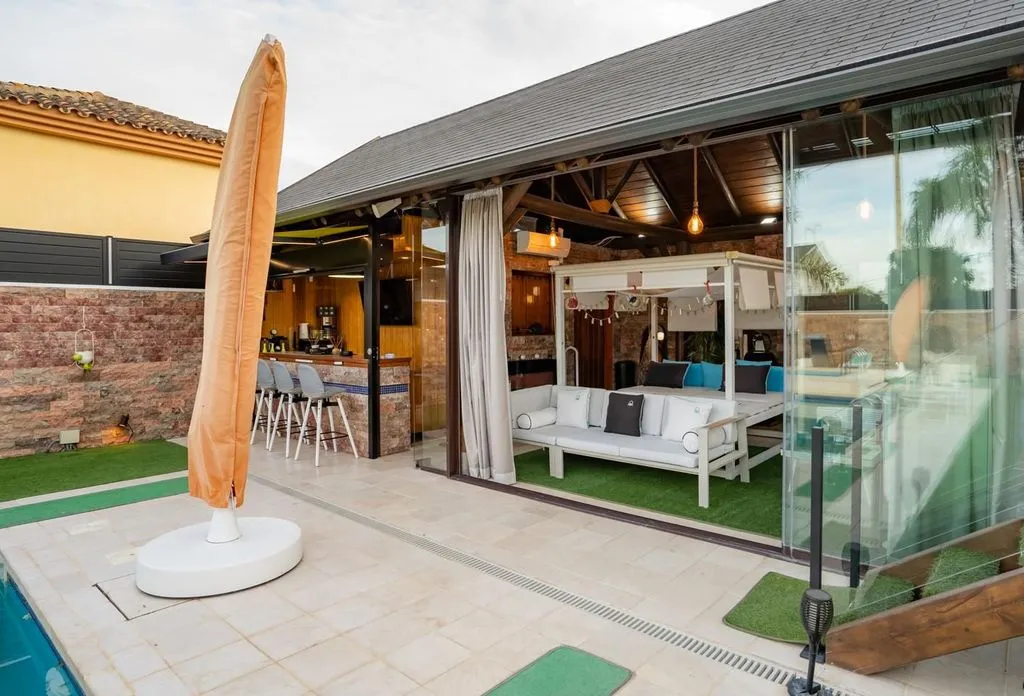 Piscine - Luxury Villa with Pool in Torremolinos