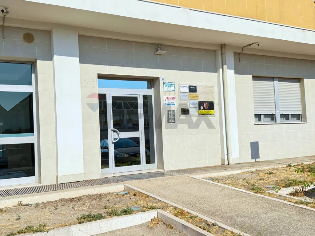 Exterior - Office with Terrace in Foggia