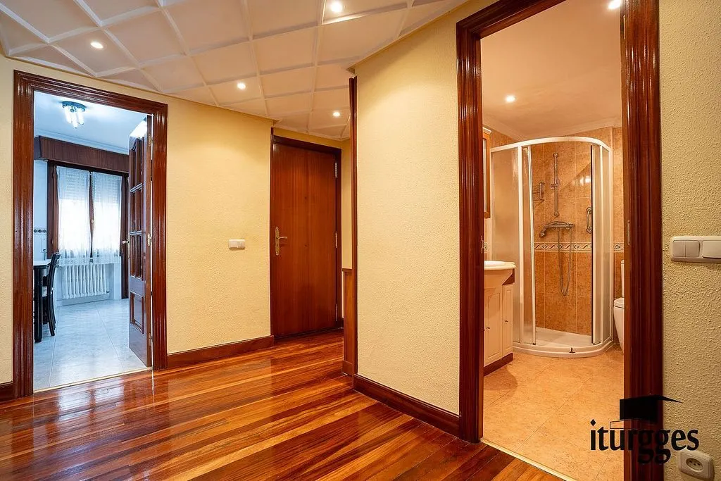 hallway_entrance