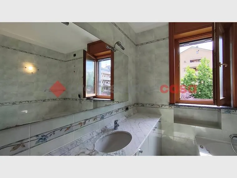 Bagni - Bright Trilocale with Terrace in Milan