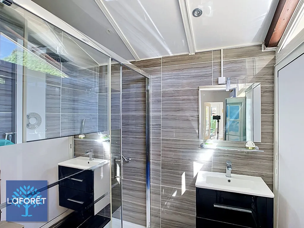 Vannitoad - Villa with Pool in Cannes-la-Bocca