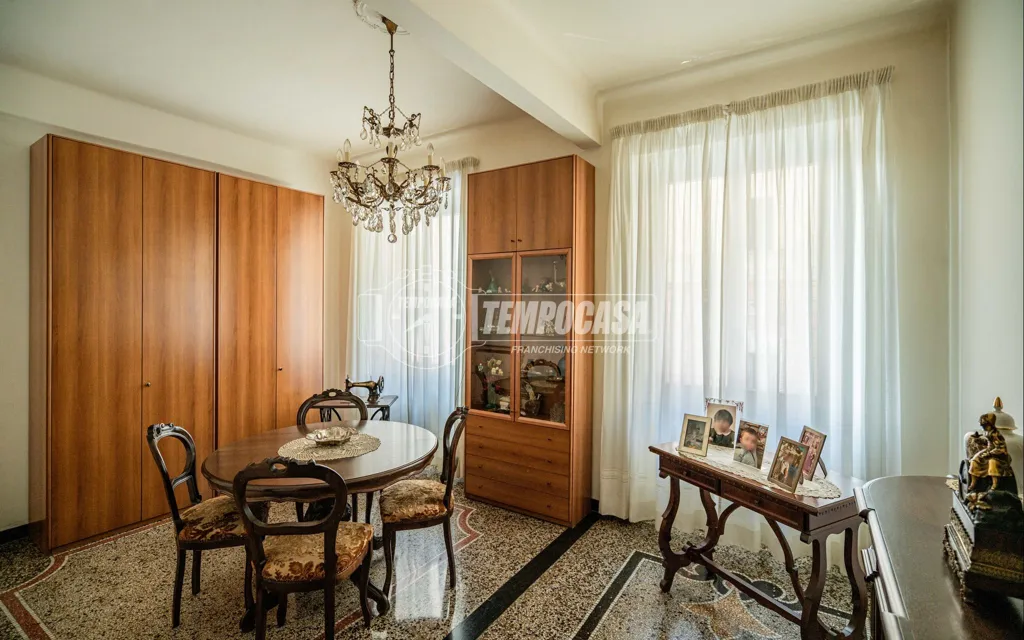 Dining Room - First Floor Flat with Lift in Genoa