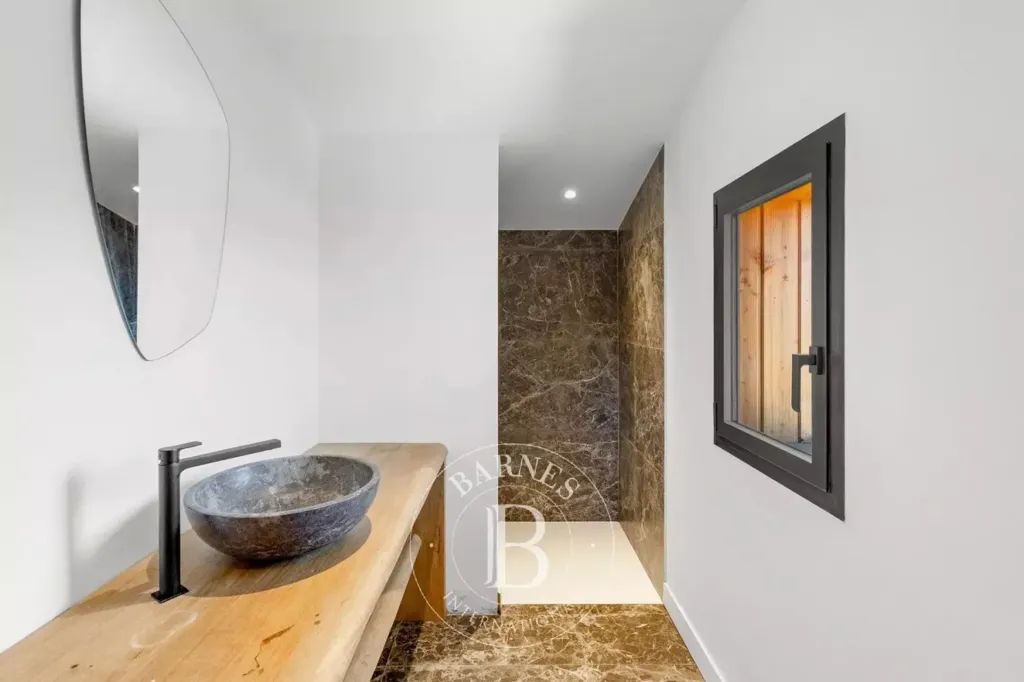 Vannitoad - Contemporary Villa with Pool near Bonifacio