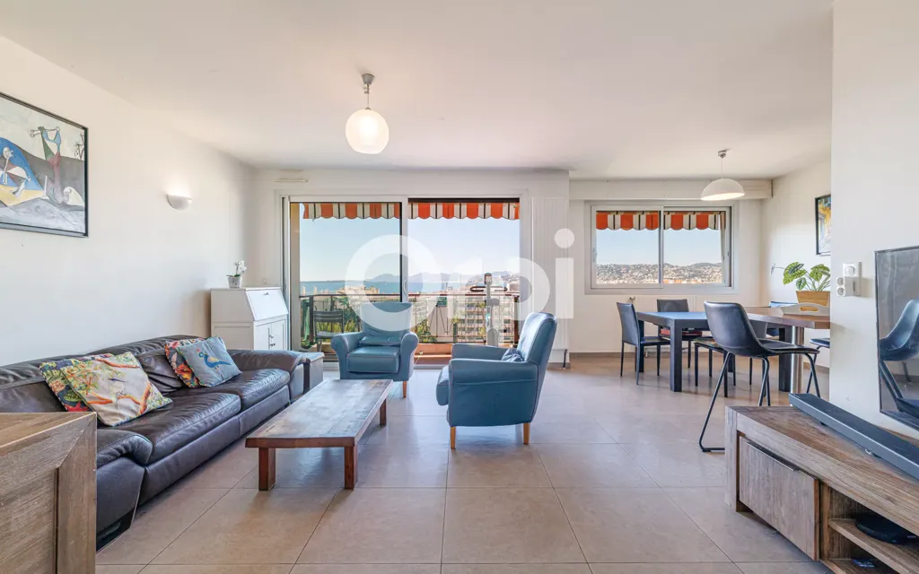 Séjour - Penthouse avec vue mer à Antibes