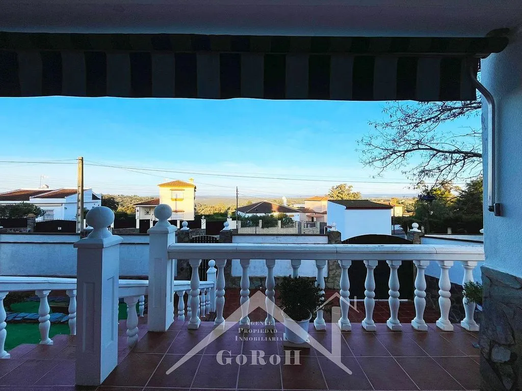 Terrasse - Villa with Pool in La Colinas, Seville