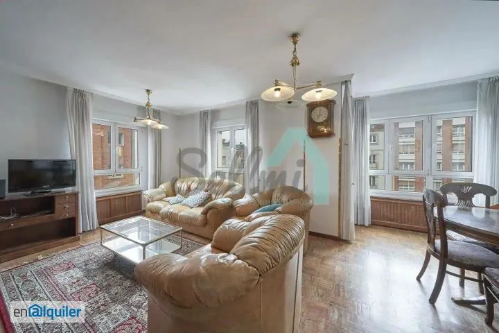Séjour - Furnished Flat in Central Oviedo