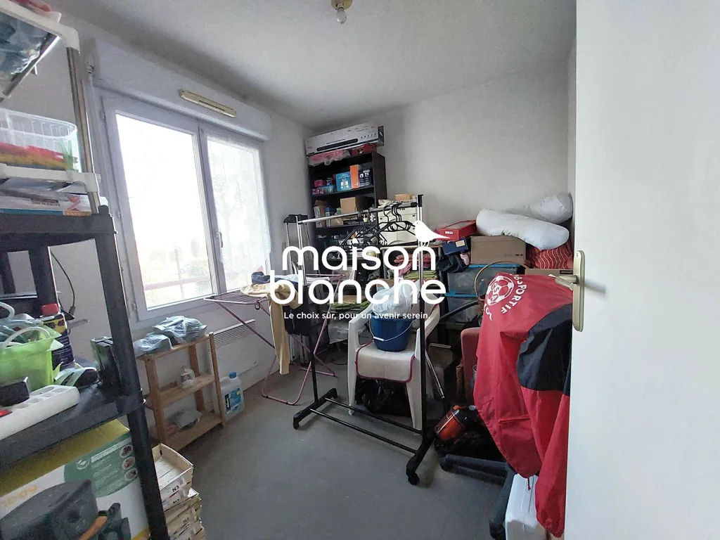 Utility Room - Modern Flat with Balcony in Parthenay