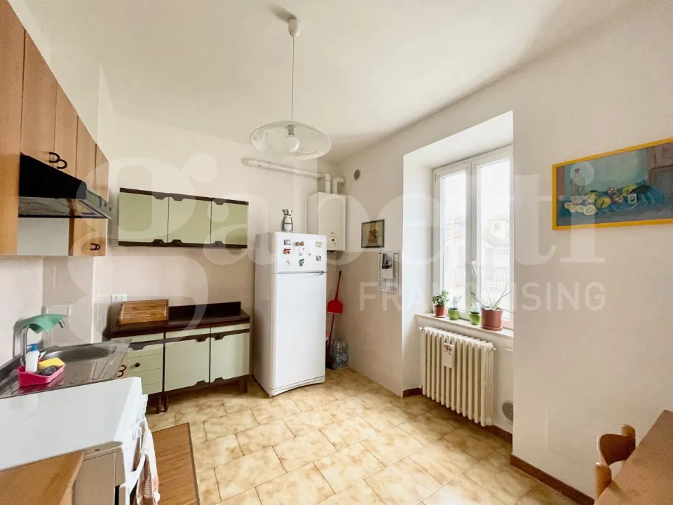 Köök - Spacious Flat with Cantina in Orte Scalo