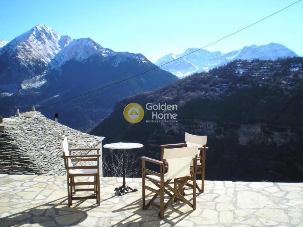 Terrass - Traditional Hotel with Mountain View in Kalarrites