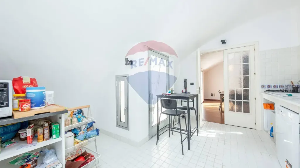 Cuisine - Mansard Apartment in Historic Building, Enna