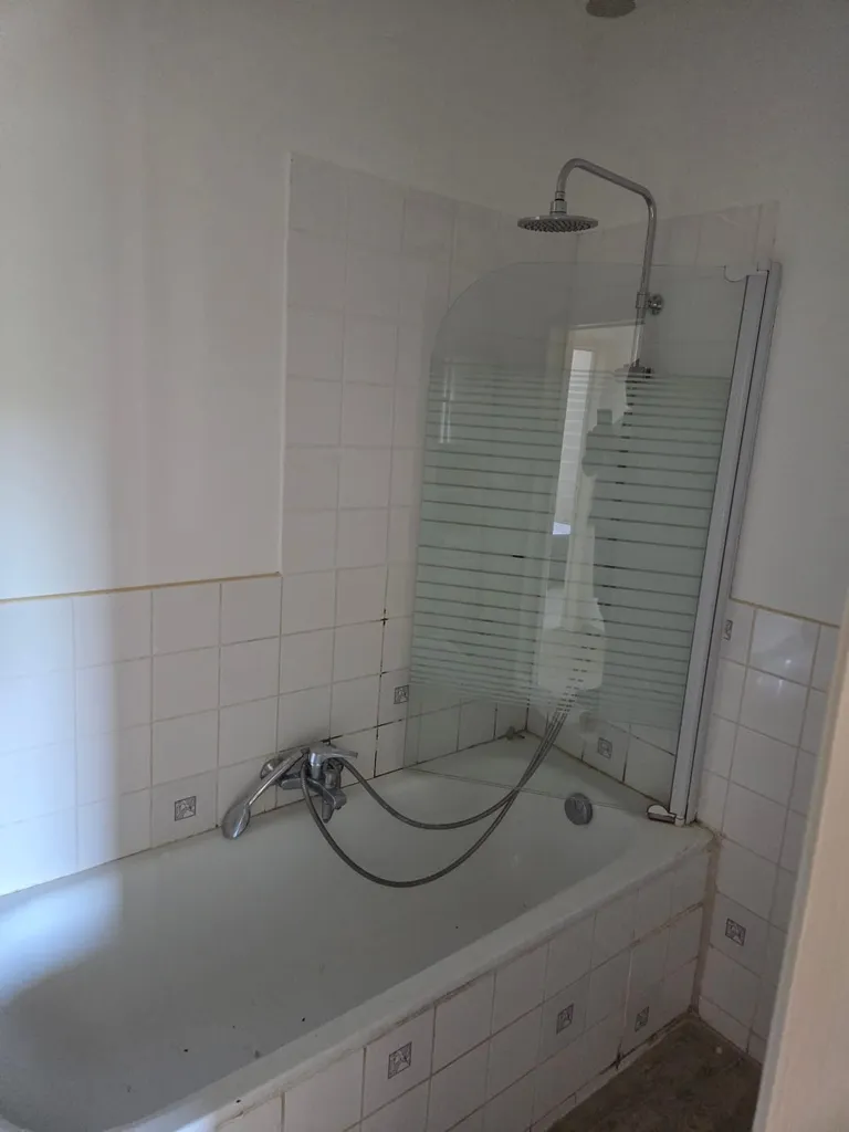 Vannitoad - Flat with Private Terrace in Merbes-le-Château