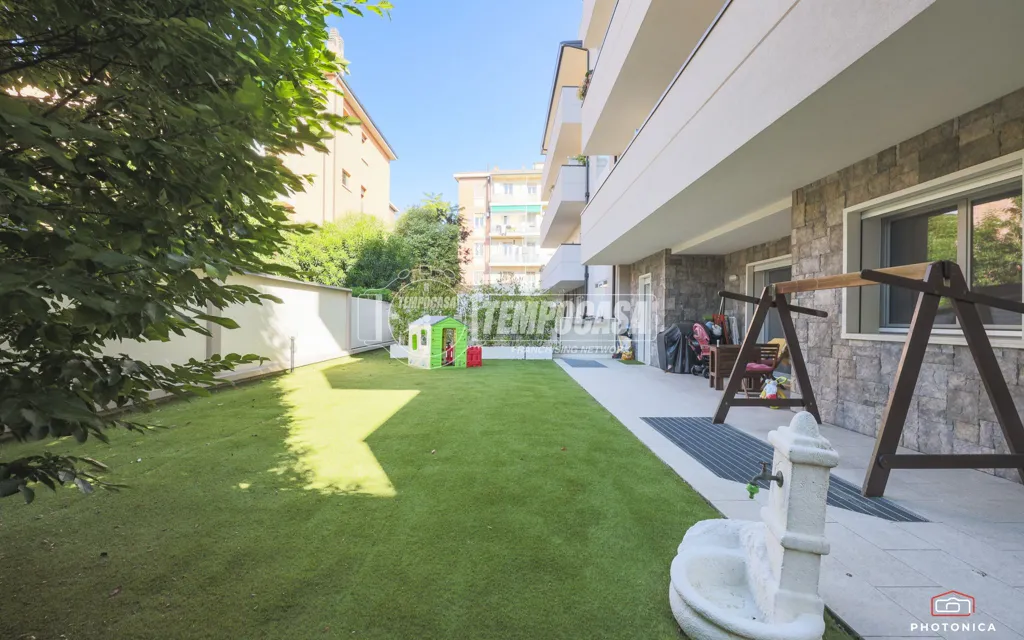 Jardin - Modern Apartment with Private Garden in Bologna
