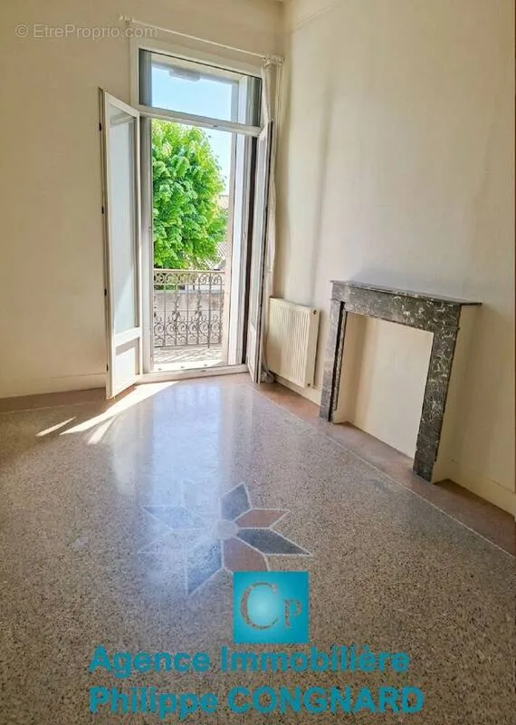 Rooms - Apartment with Terrace in Béziers Centre