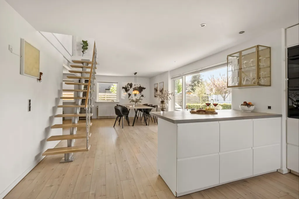 Cuisine - Villa with Lofted Living Room in Dragør