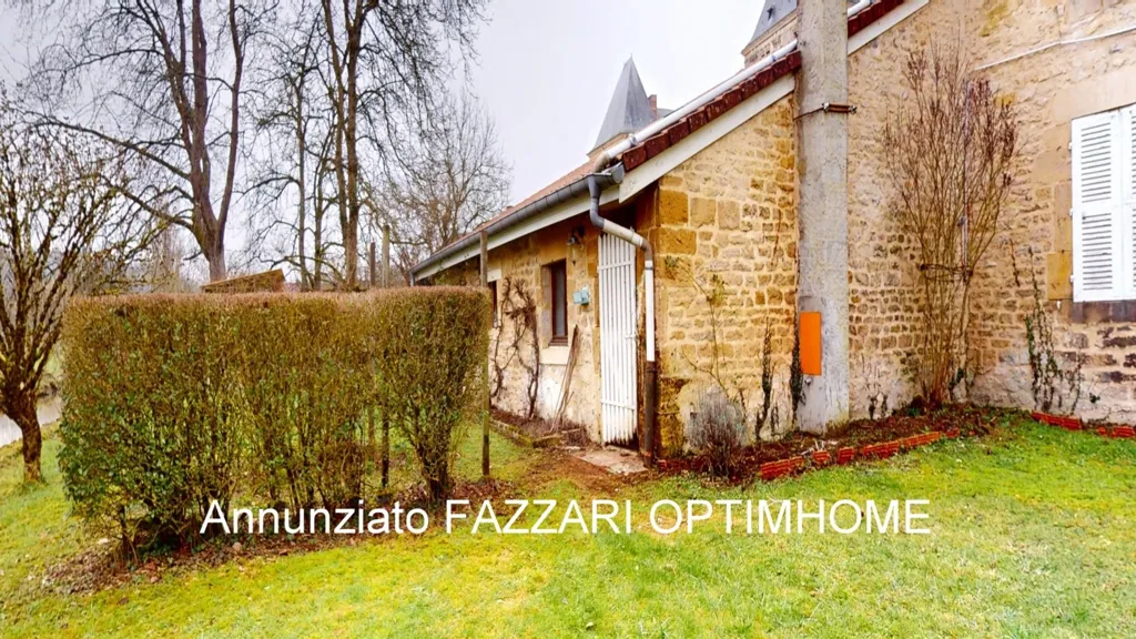 Esterno - Characterful House with River View in Louppy-sur-Loison