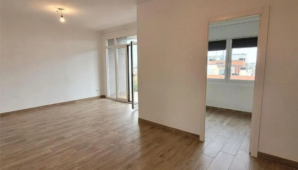 Pièces - Apartment with Balcony in Barceloneta