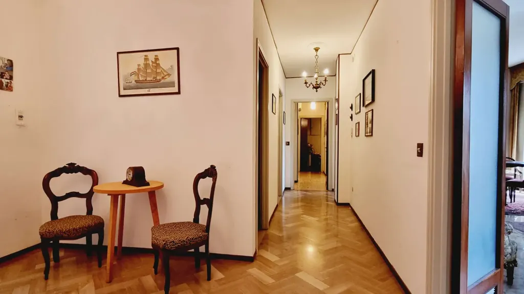 Entrée - Apartment with Balcony in Piacenza