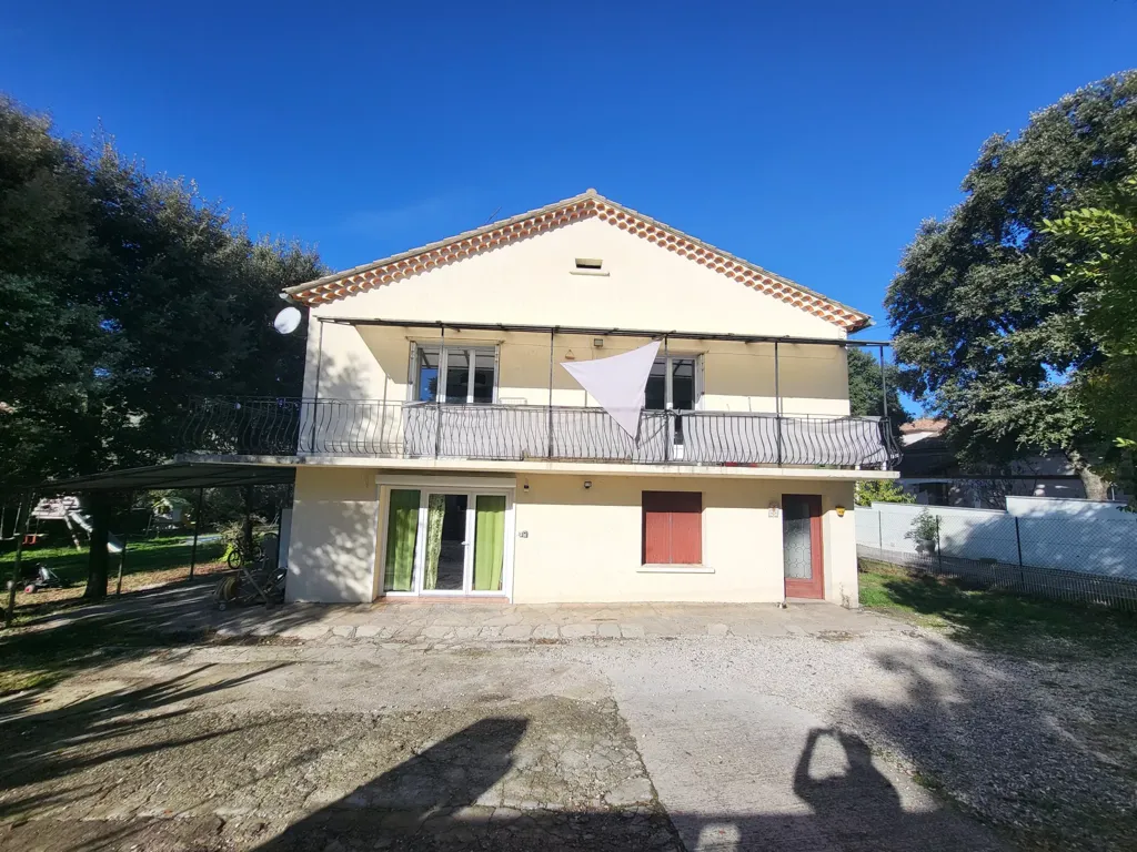 Välivaade - Spacious Villa with Garden in Quissac