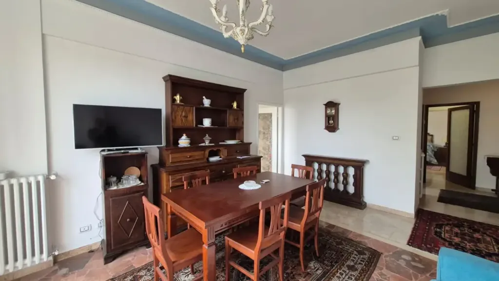 Söögituba - Rusticated Apartment with Panoramic View in Florence