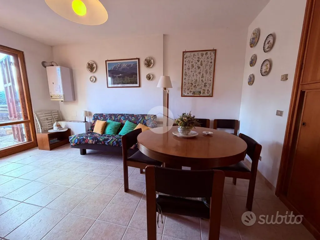 Salle à manger - 2-Bed Apartment with Ski Access in Rocca di Cambio