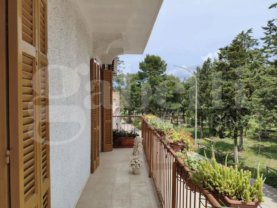 Balcon - Apartment with Balconies in Quasano