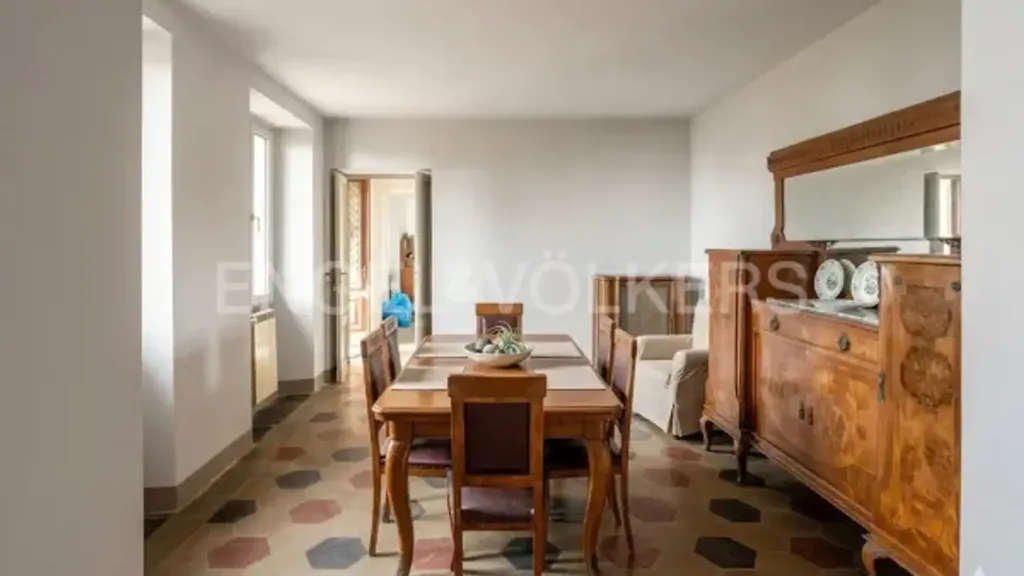 Söögituba - Historic Villa with Lake View in Bee