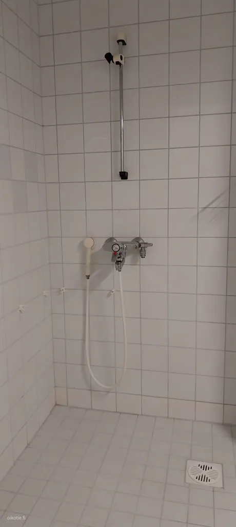 Vannitoad - Spacious One-Bedroom Flat in Tapiola Centre