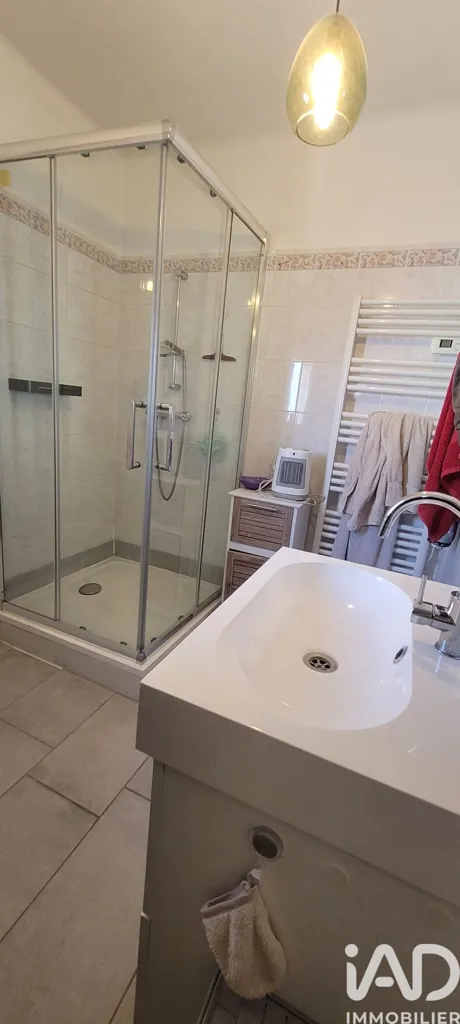 Vannitoad - Renovated 3-Piece Apartment near Orange Centre