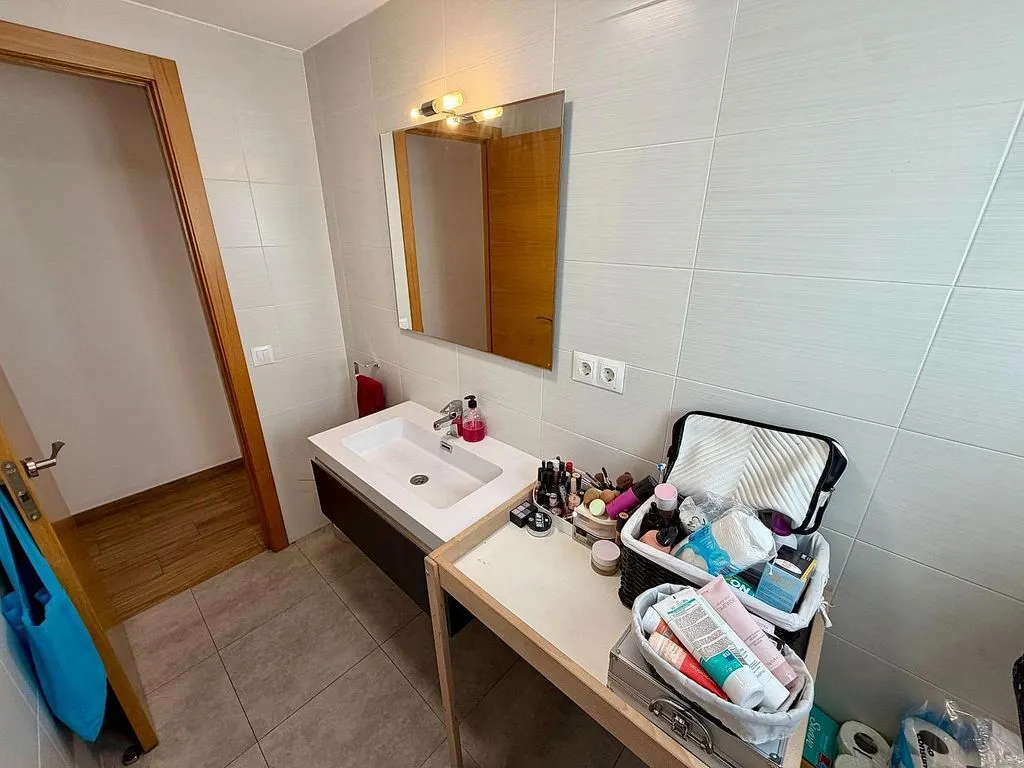Vannitoad - Apartment with Balcony in Silla