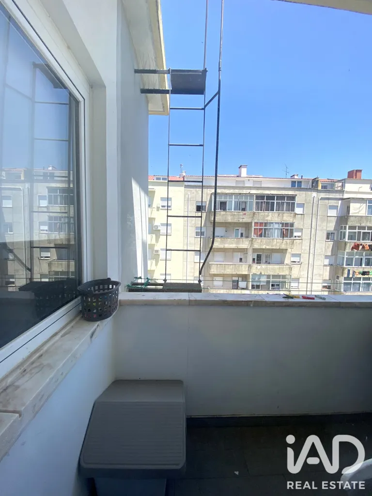 Balcone - Renovated Apartment with Balcony in Setúbal