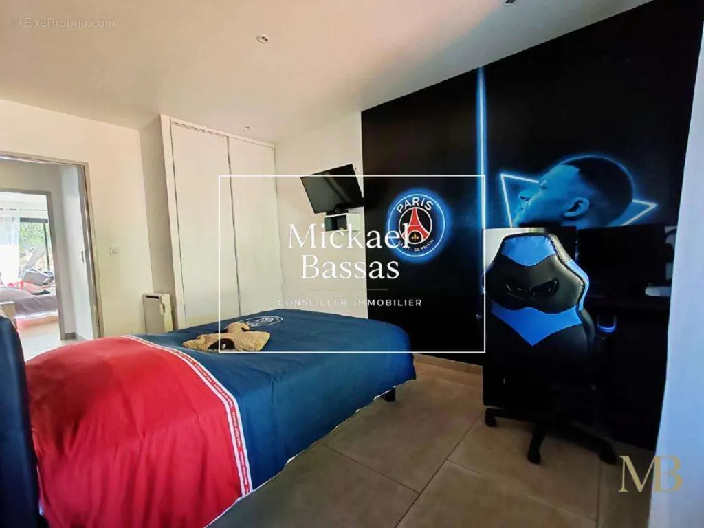 Chambres - Villa Contemporaine avec Piscine à Rigarda