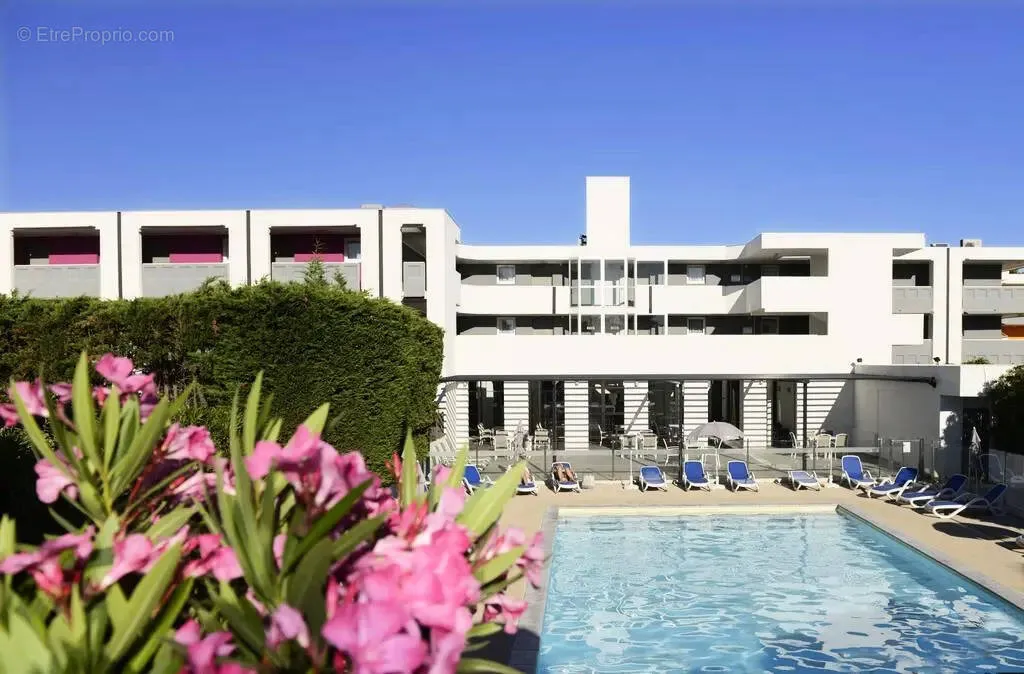 Piscine - Studio LMNP avec Loggia à Balaruc les Bains