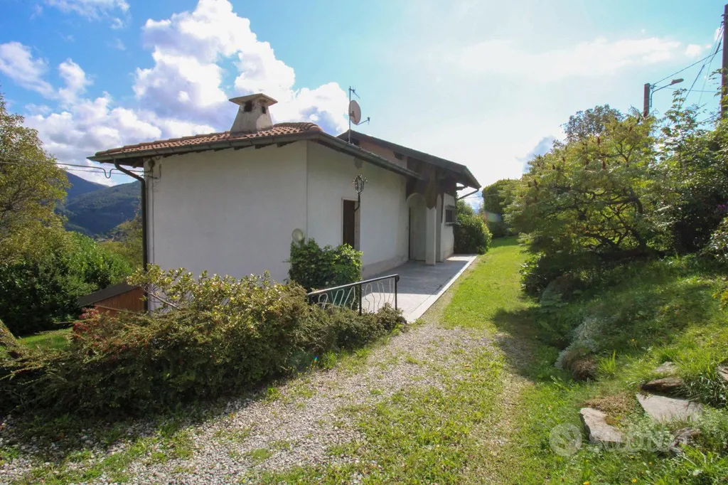 Extérieur - Trilocale with Balcony in Alta Valle Intelvi